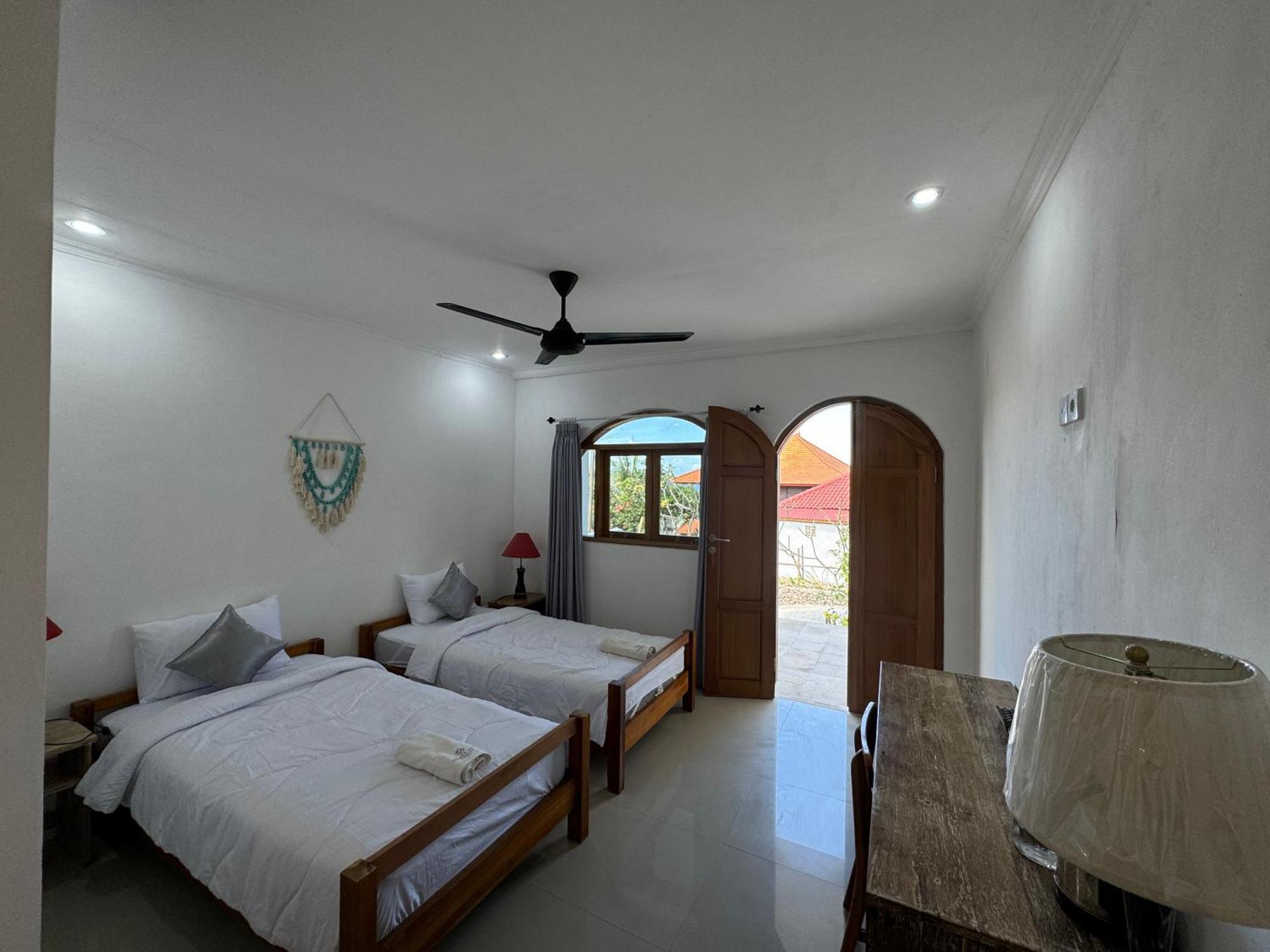 Kov Ceningan Hotell Lembongan Exteriör bild