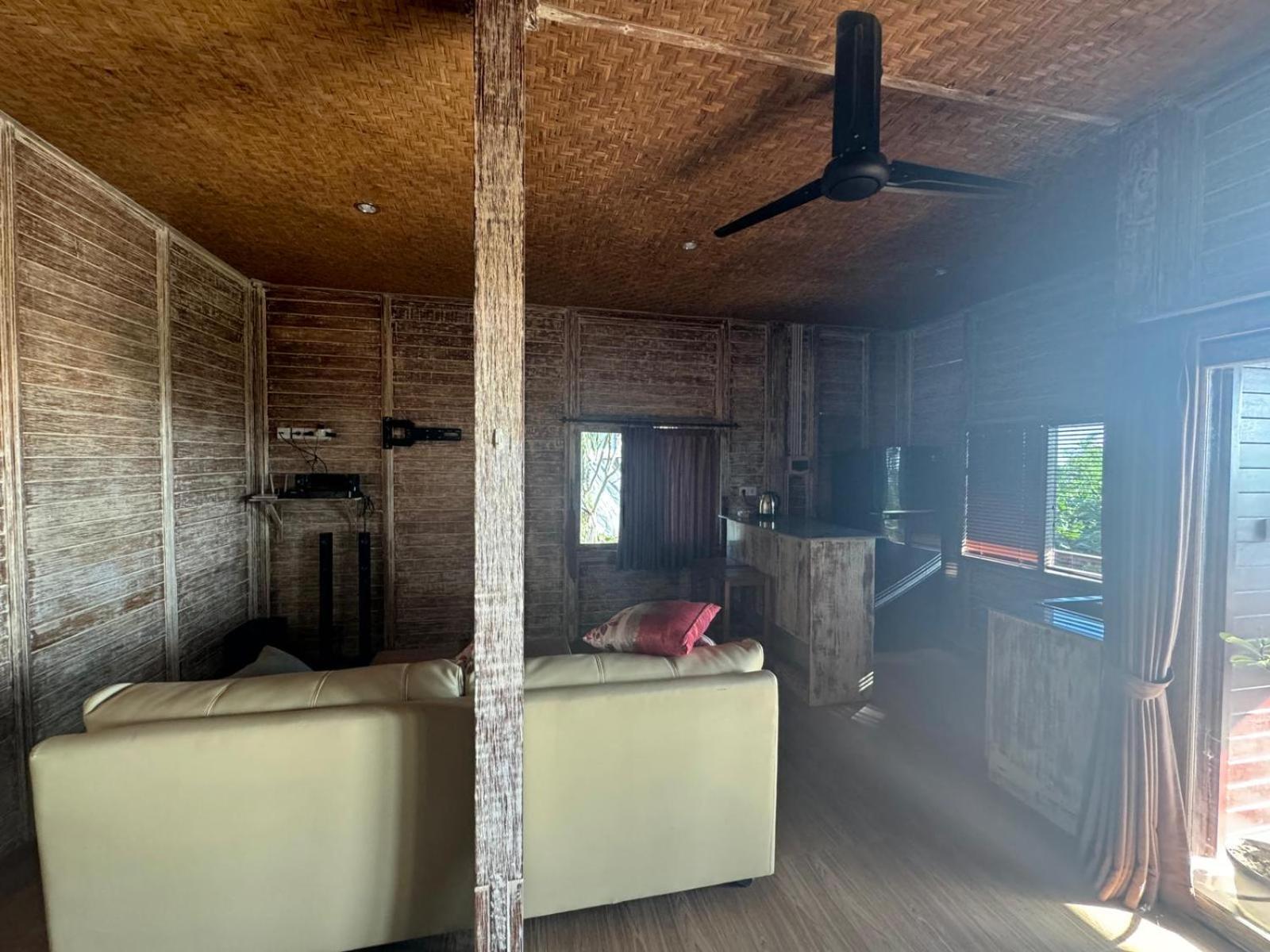 Kov Ceningan Hotell Lembongan Exteriör bild